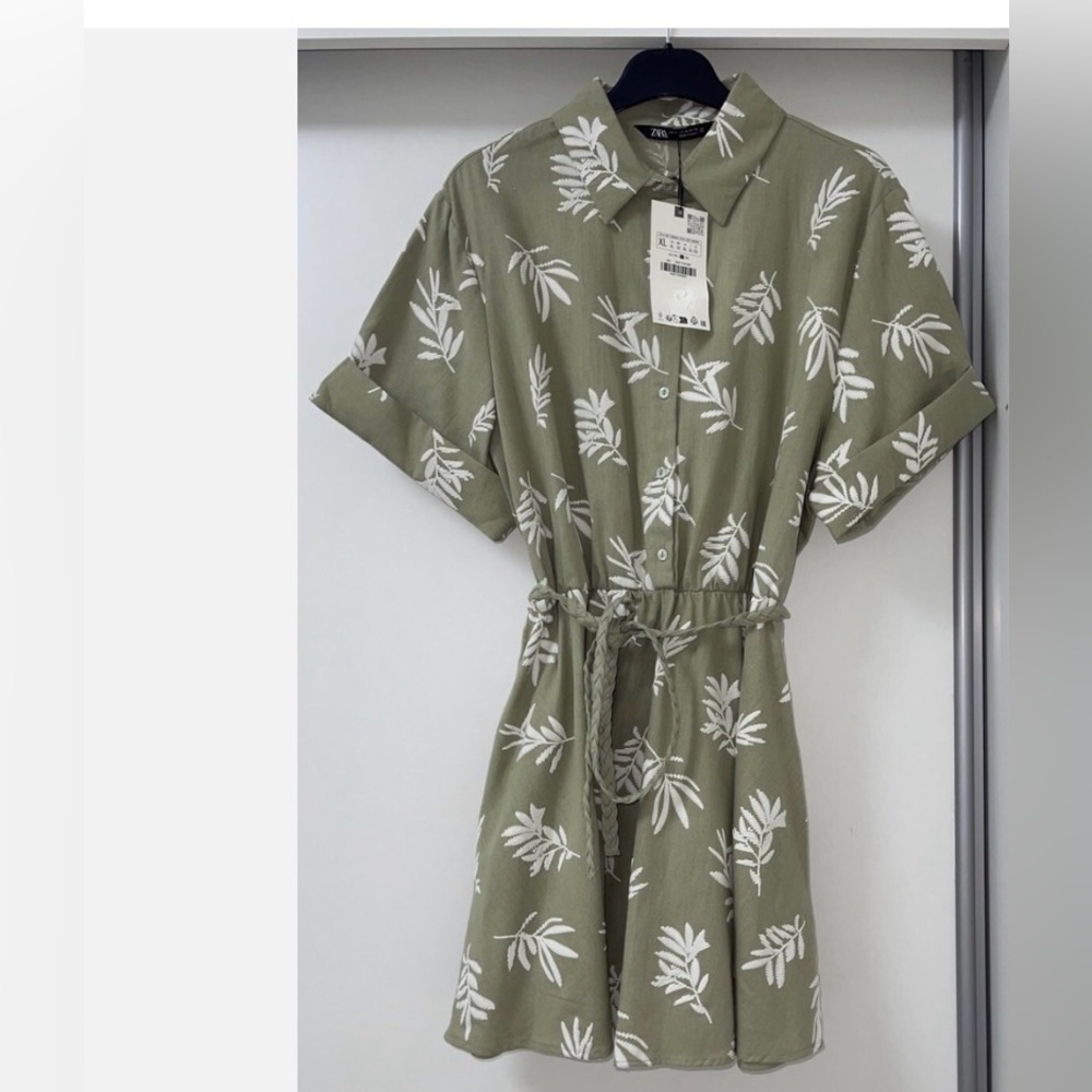 Zara Green Leaf Print mini dress size medium